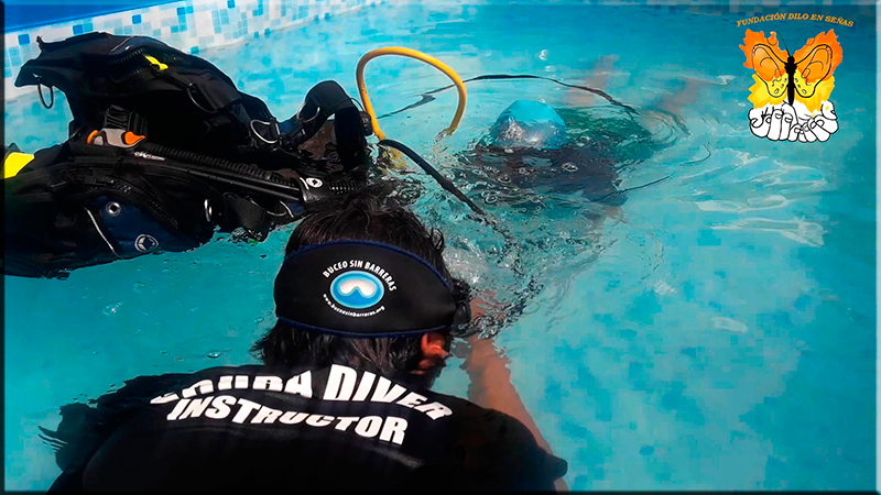 Fundación Dilo en señas